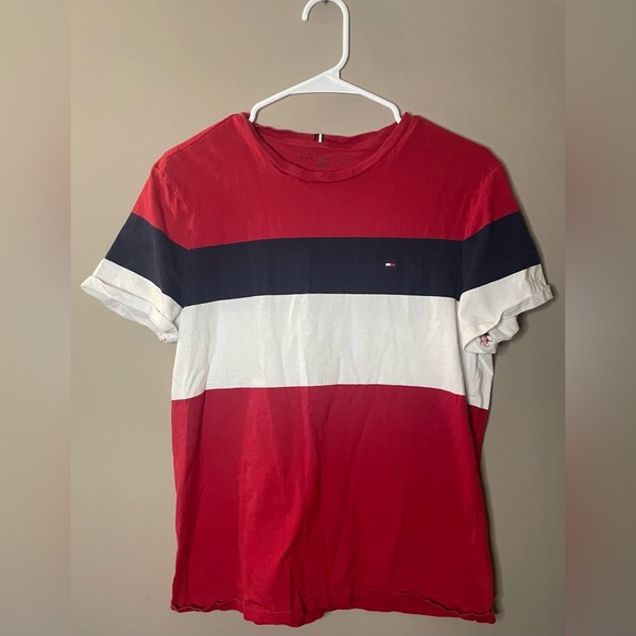 Tommy Hilfiger Men's Red and White Striped Shirt Size M - Picture 1 of 4